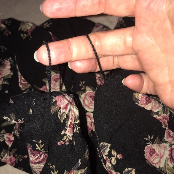 American Eagle outfitters medium black pink white green romper 💕 - Picture 8 of 8